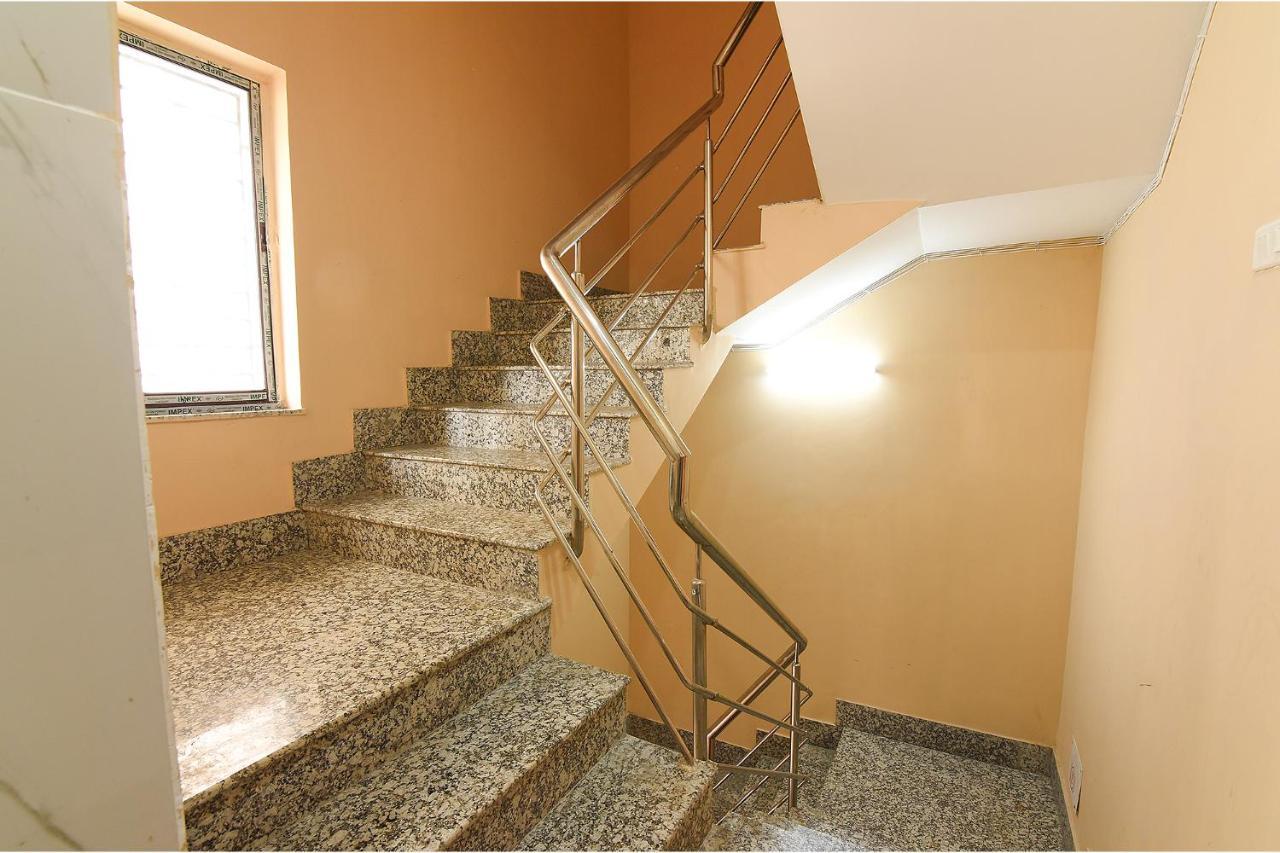 כלכותה Fabhotel Amar Raj Inn מראה חיצוני תמונה